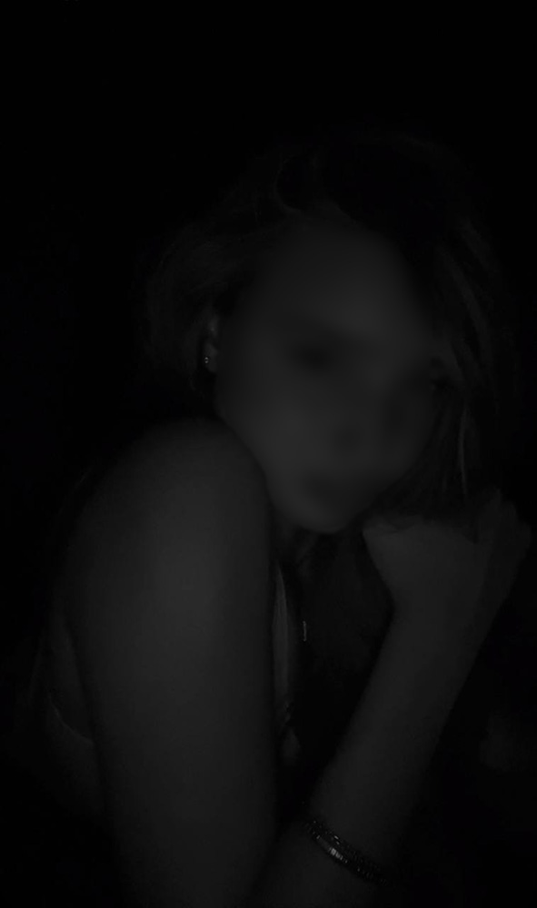 Escort Karoline Photo 1