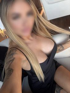 Escort Elena Photo 34